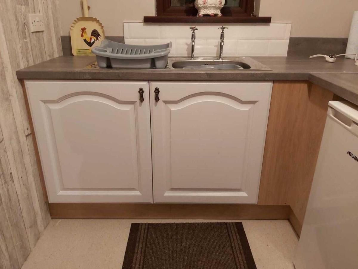 Lovely 2-Bed Cottage At The Foot Of The Mournes 뉴리 외부 사진