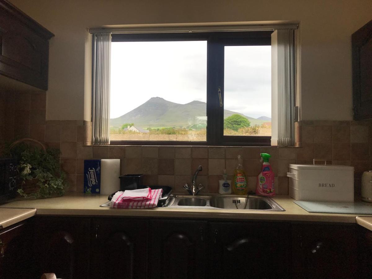 Lovely 2-Bed Cottage At The Foot Of The Mournes 뉴리 외부 사진